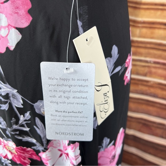 NWT Eliza J Black Floral Chiffon High Low V Neck Dress, faux wrap, split sleeve - Picture 10 of 11